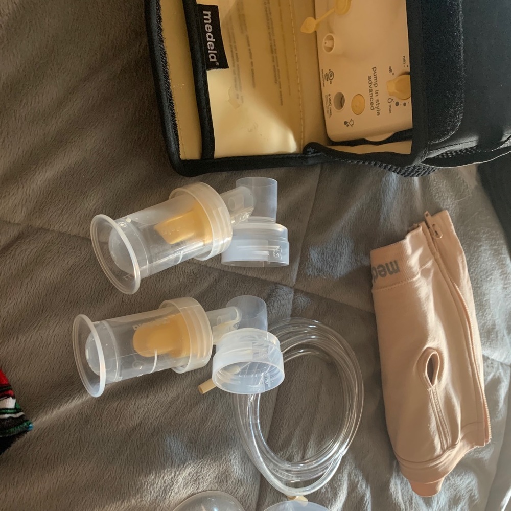 Breast pumping starter kit